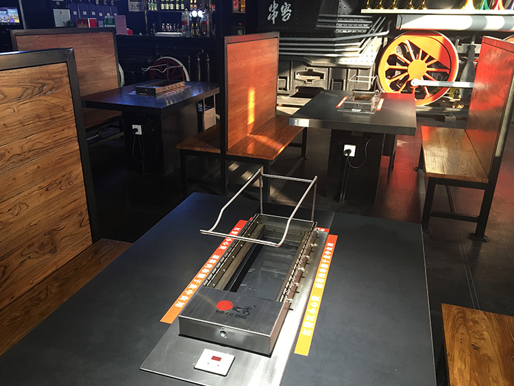 串客烧烤车间店面图