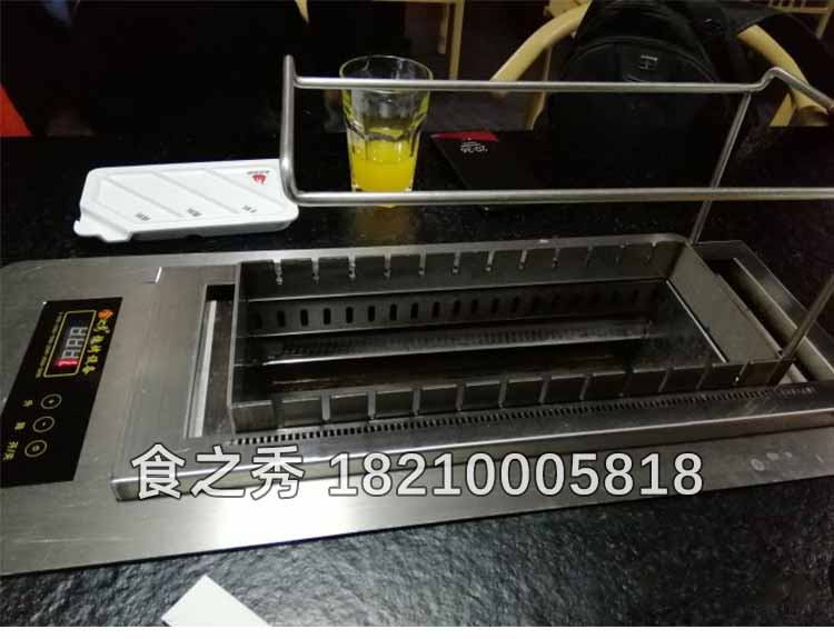 陕西西安市井烤庐,使用食之秀最新款触屏自动电烤炉,特色自助烧烤加盟,无烟烧烤加盟。