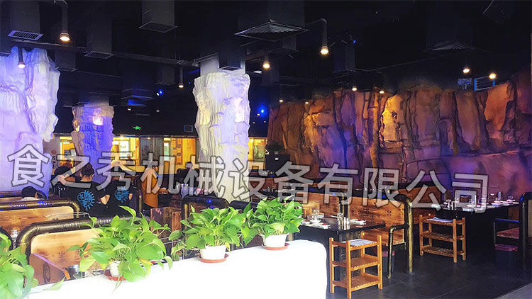 食之秀自动烧烤设备厂提供烧烤店用自动烧烤机、桌椅餐具等整店设备供应 食之秀自动烧烤设备厂提供烧烤店用自动烧烤机、桌椅餐具等整店设备供应