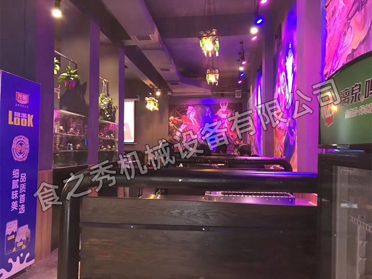 食之秀自动烧烤设备厂提供烧烤店用自动烧烤机、桌椅餐具等整店设备供应 食之秀自动烧烤设备厂提供烧烤店用自动烧烤机、桌椅餐具等整店设备供应