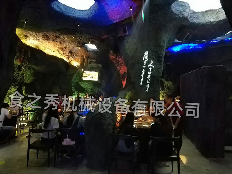 食之秀自动烧烤设备厂提供烧烤店用自动烧烤机、桌椅餐具等整店设备供应 食之秀自动烧烤设备厂提供烧烤店用自动烧烤机、桌椅餐具等整店设备供应