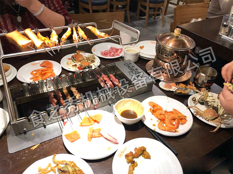 食之秀自动烧烤设备厂提供烧烤店用自动烧烤机、桌椅餐具等整店设备供应 食之秀自动烧烤设备厂提供烧烤店用自动烧烤机、桌椅餐具等整店设备供应