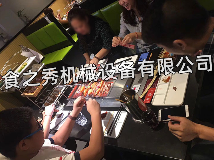 食之秀自动烧烤设备厂提供烧烤店用自动烧烤机、桌椅餐具等整店设备供应 食之秀自动烧烤设备厂提供烧烤店用自动烧烤机、桌椅餐具等整店设备供应